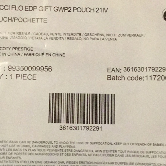 Gucci silky makeup bag/pouch - Picture 8 of 8